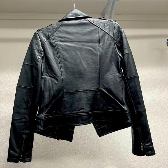 Banana Republic Leather Jacket - Perfect condition - Picture 2 of 2